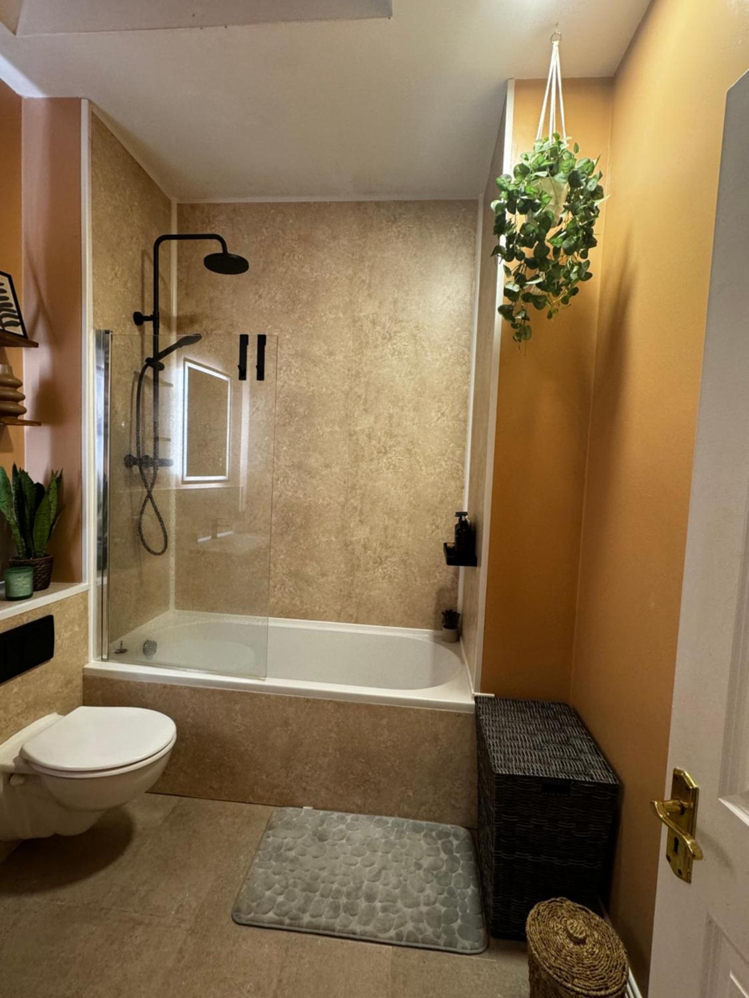 Privatunterkunft Finnstown Hall- Private In Shared With The Host *