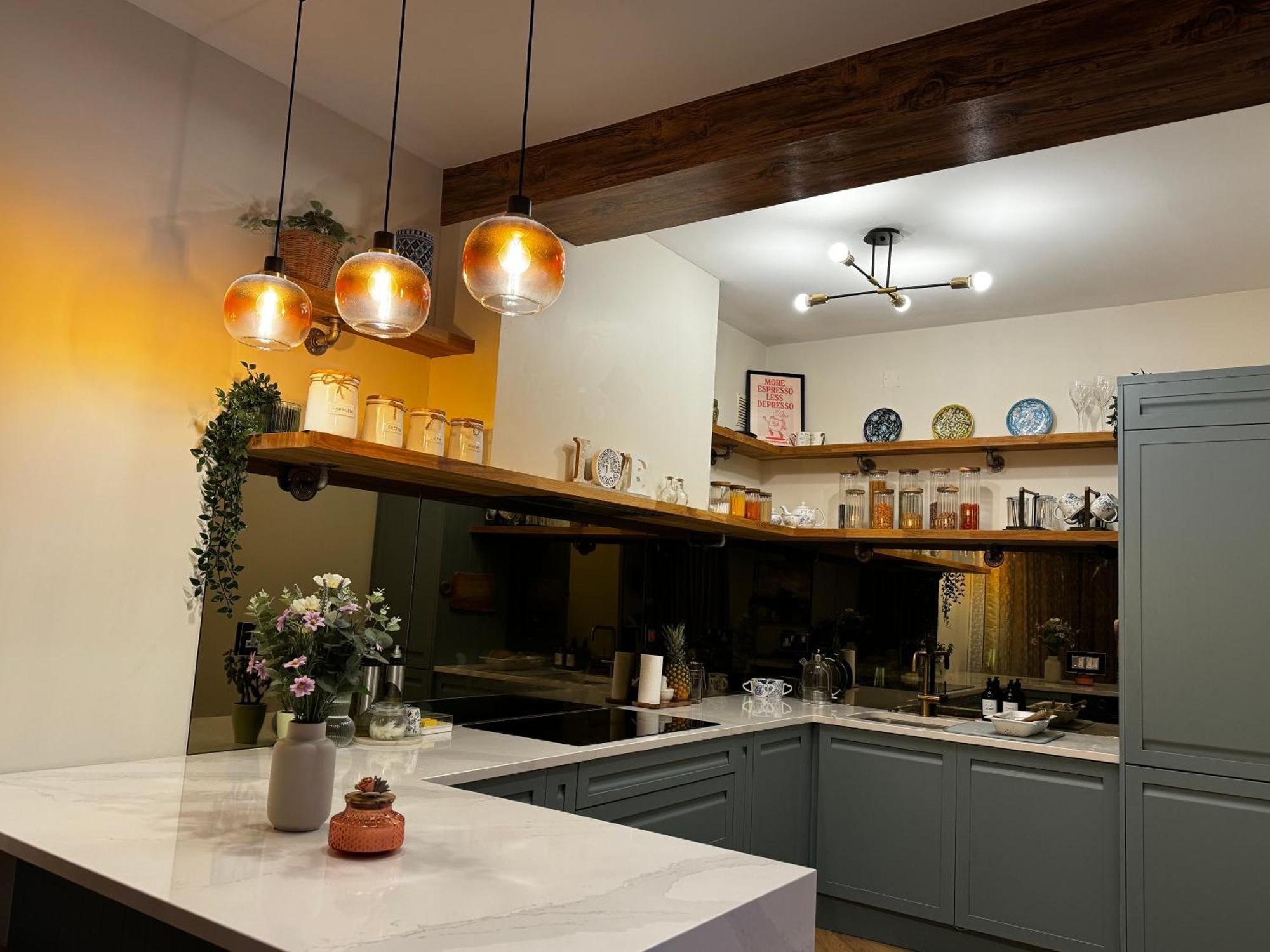 Finnstown Hall- Private In Shared With The Host Habitación en casa particular *