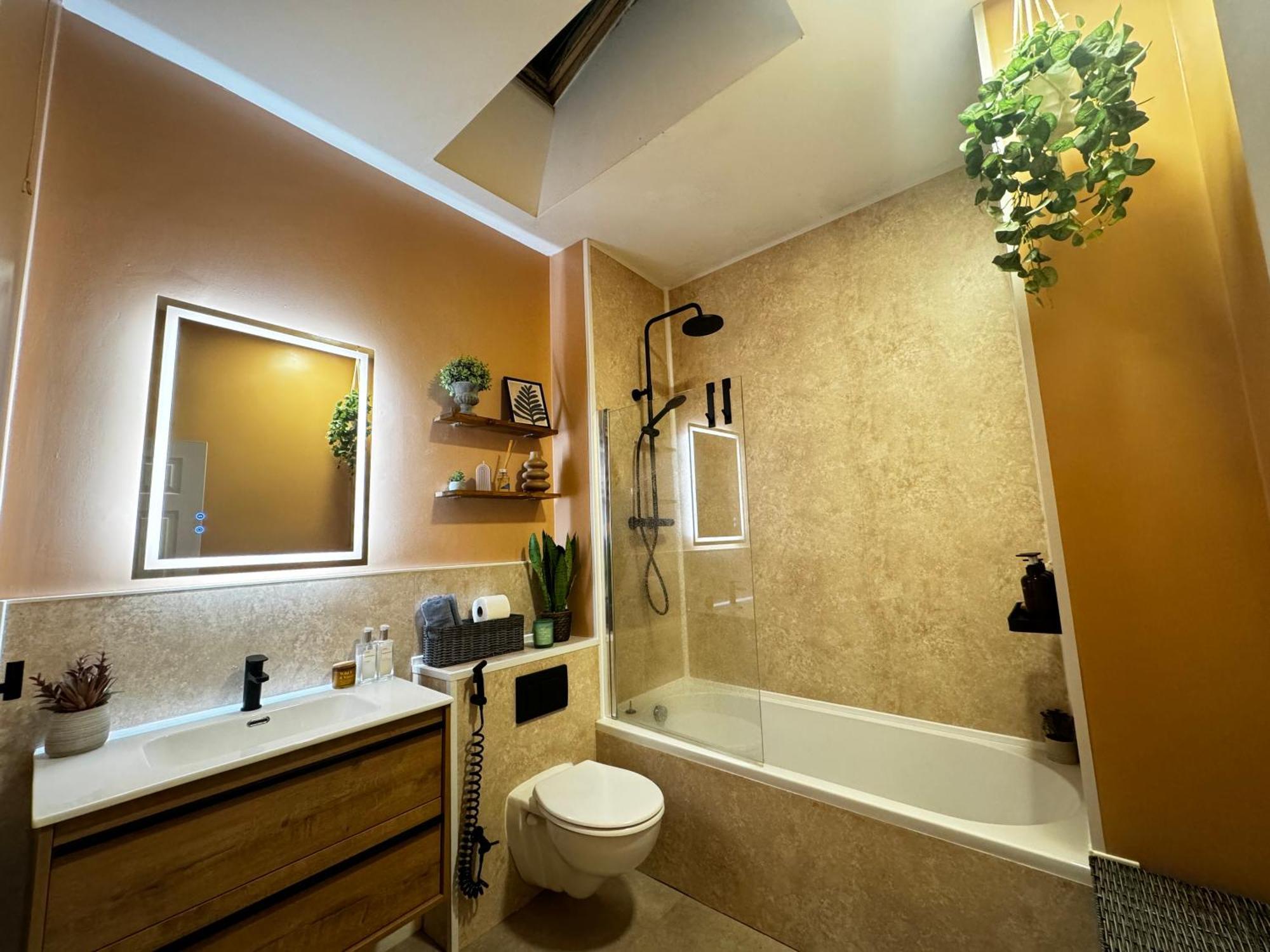 Privatunterkunft Finnstown Hall- Private In Shared With The Host Dublin